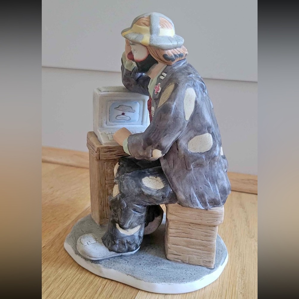 Emmett Kelly Jr. 6.5" Hobo Clown "Computer Whiz" Figurine, FLAMBRO
